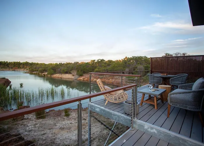 The Wabi Cabin - Perfect Couples Retreat