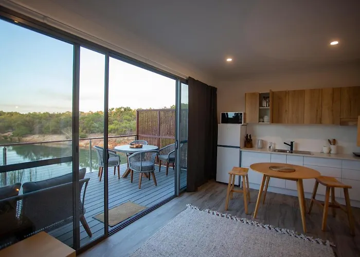 The Wabi Cabin - Perfect Couples Retreat